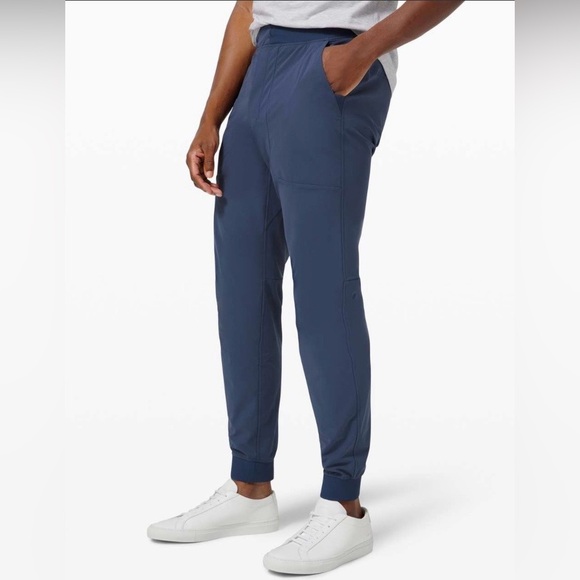 🔥Lululemon ABC Jogger. Size. L